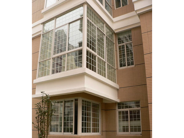 復合防盜窗的功能，比傳統鐵藝好在哪里