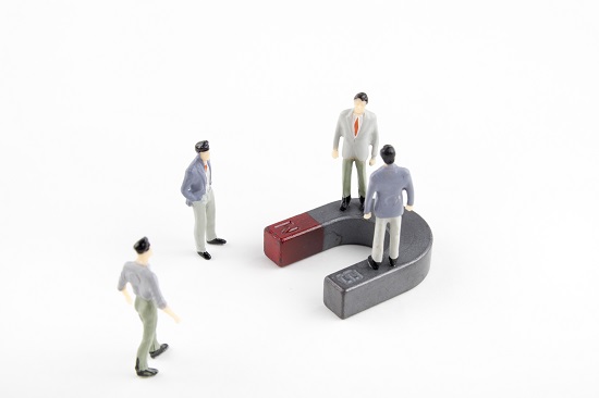 泛家居零售：直營式微，加盟或可破局