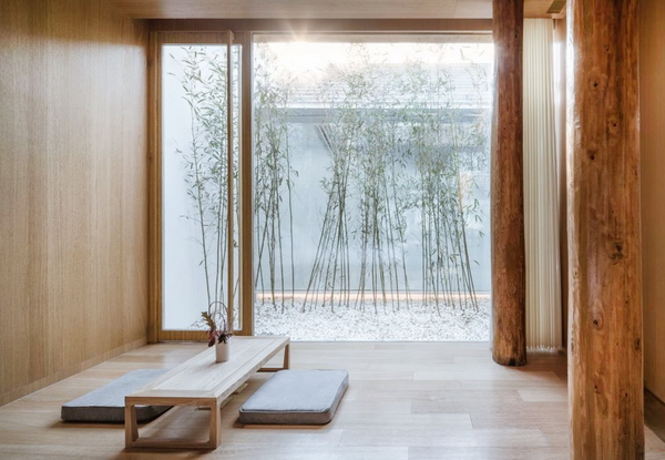 “疊院兒”最難能可貴的一點是重新梳理了新與舊、內(nèi)與外、人工與自然的關(guān)系