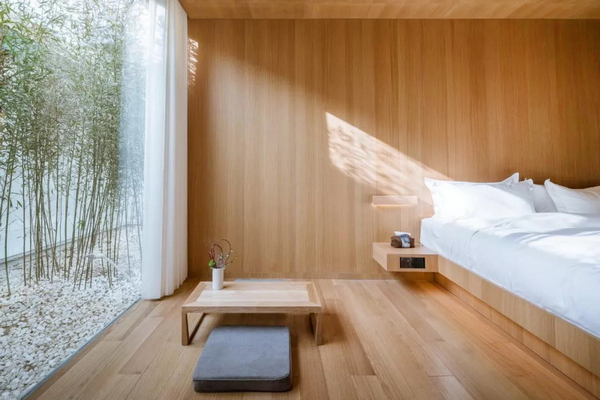 “疊院兒”最難能可貴的一點是重新梳理了新與舊、內(nèi)與外、人工與自然的關(guān)系